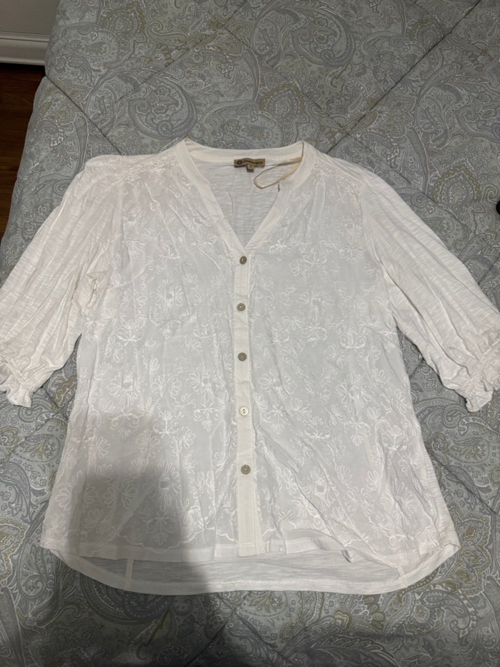 DEMOCRACY Women's Medium White
Top Button Down Blouse Embroidered Cottage Preppy